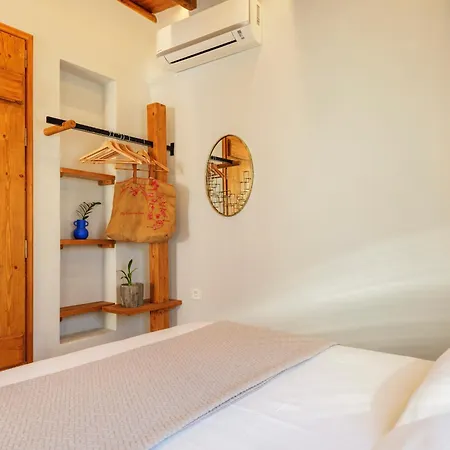 Holiday home Levandamykonos *
